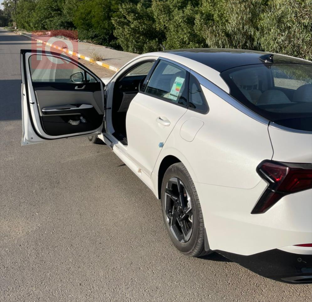 كيا K5